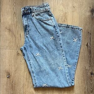 Stylish Blue Jeans with bow Stitch Detail